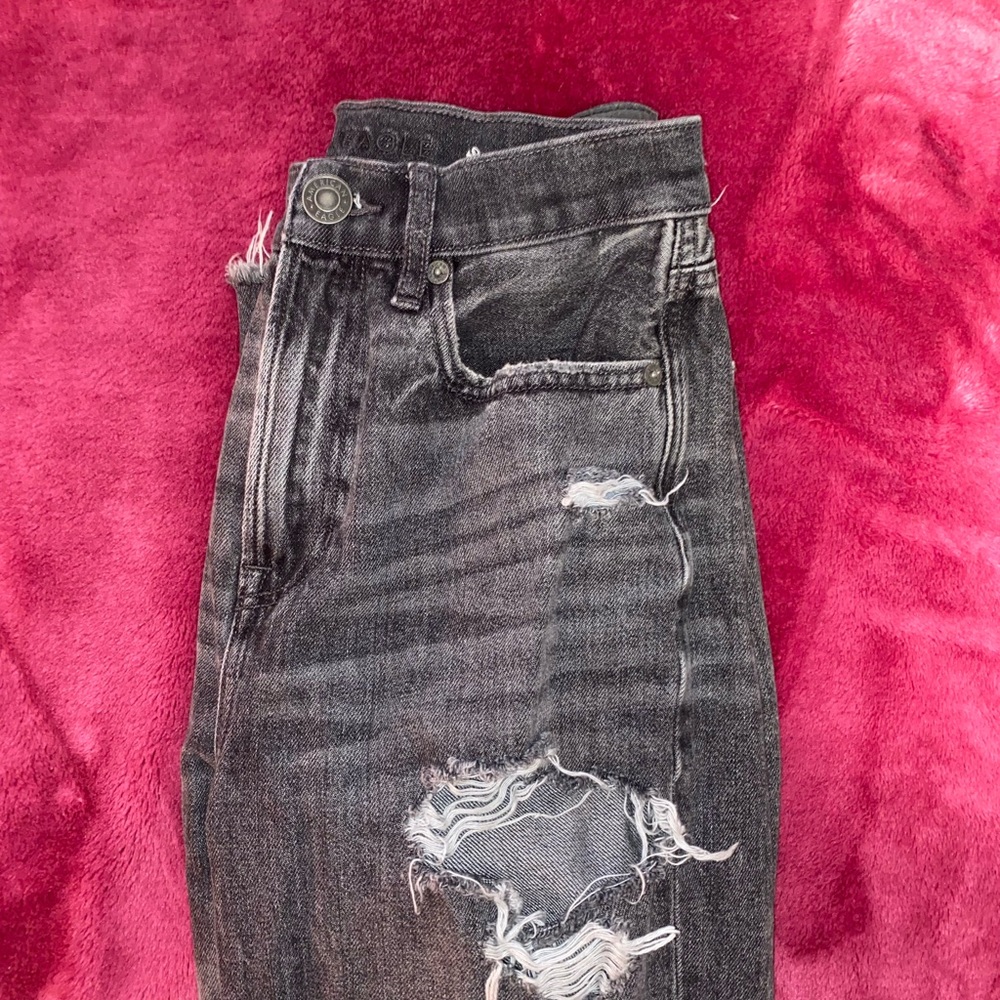 American Eagle Mom Jeans